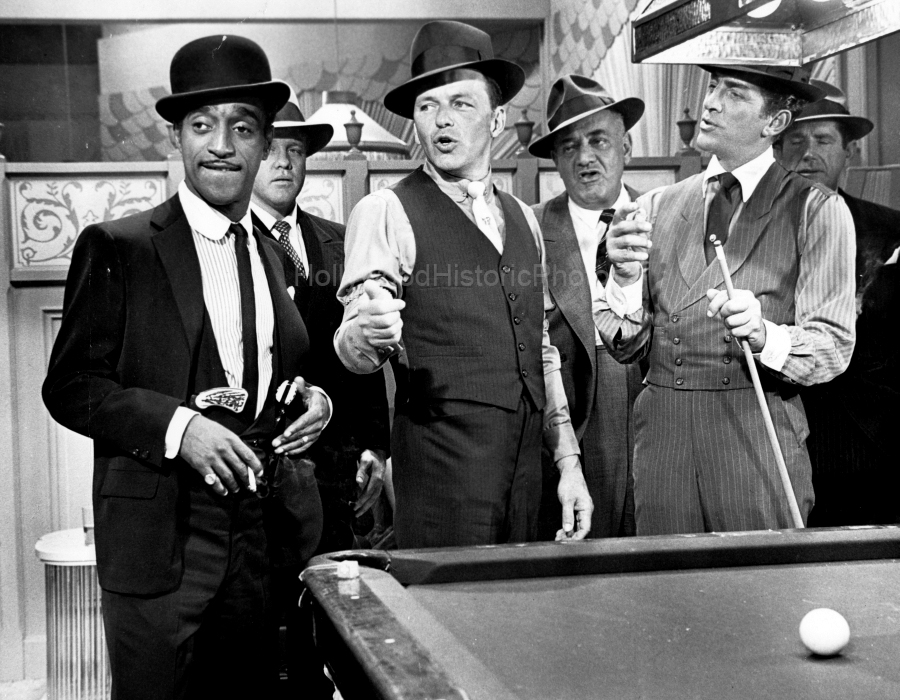 Frank Sinatra 1964 3 WM.jpg